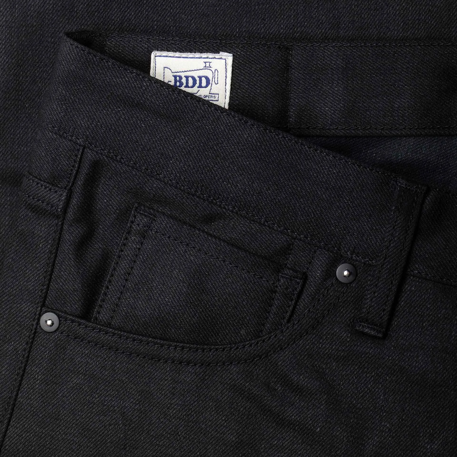 B-06 SLIM STRAIGHT 13 oz. black slub selvedge