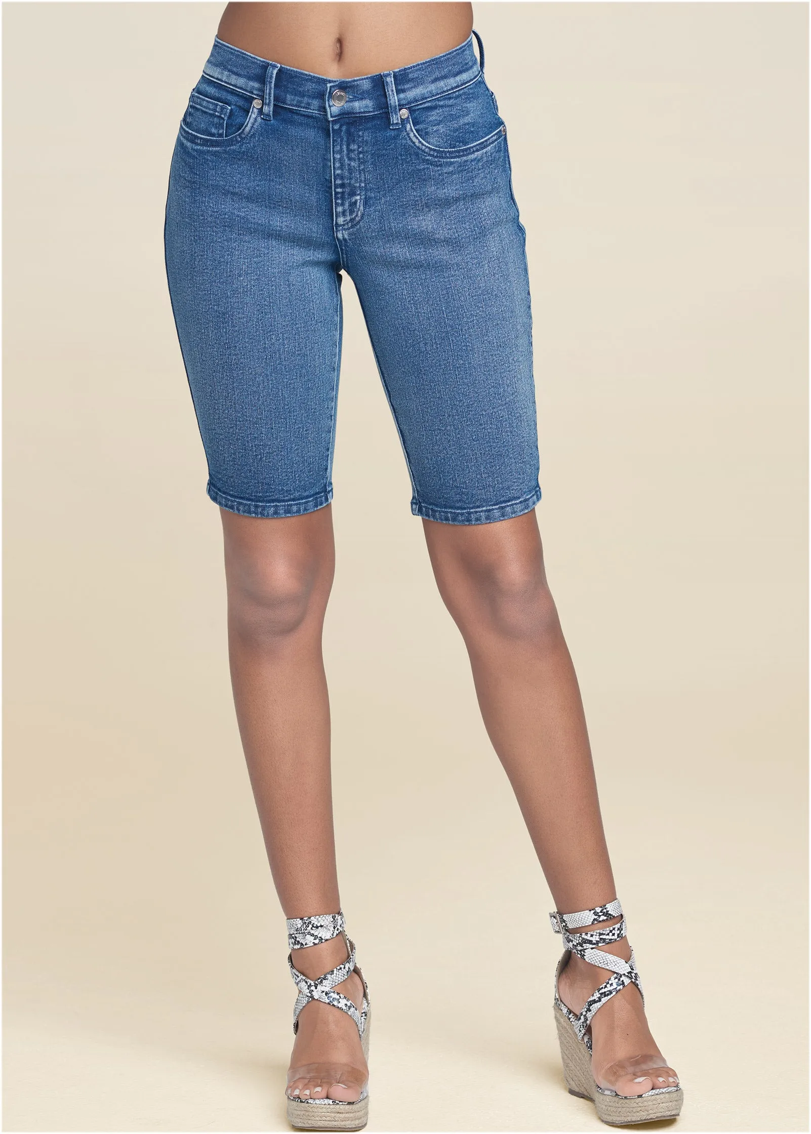 Jean Bermuda Shorts - Medium Wash